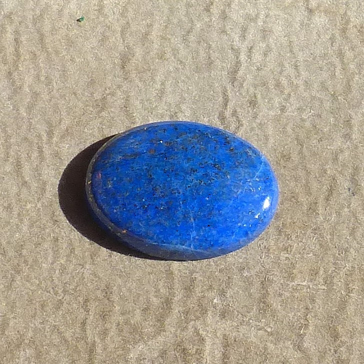 NATURAL hand cut medium blue Lapis cabochon from Afghanistan (21.25 cts.)