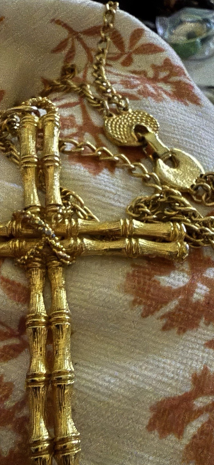 Vintage Gold Tone Curb Link Chain Necklace with a 4 Inch Long Cross Pendant