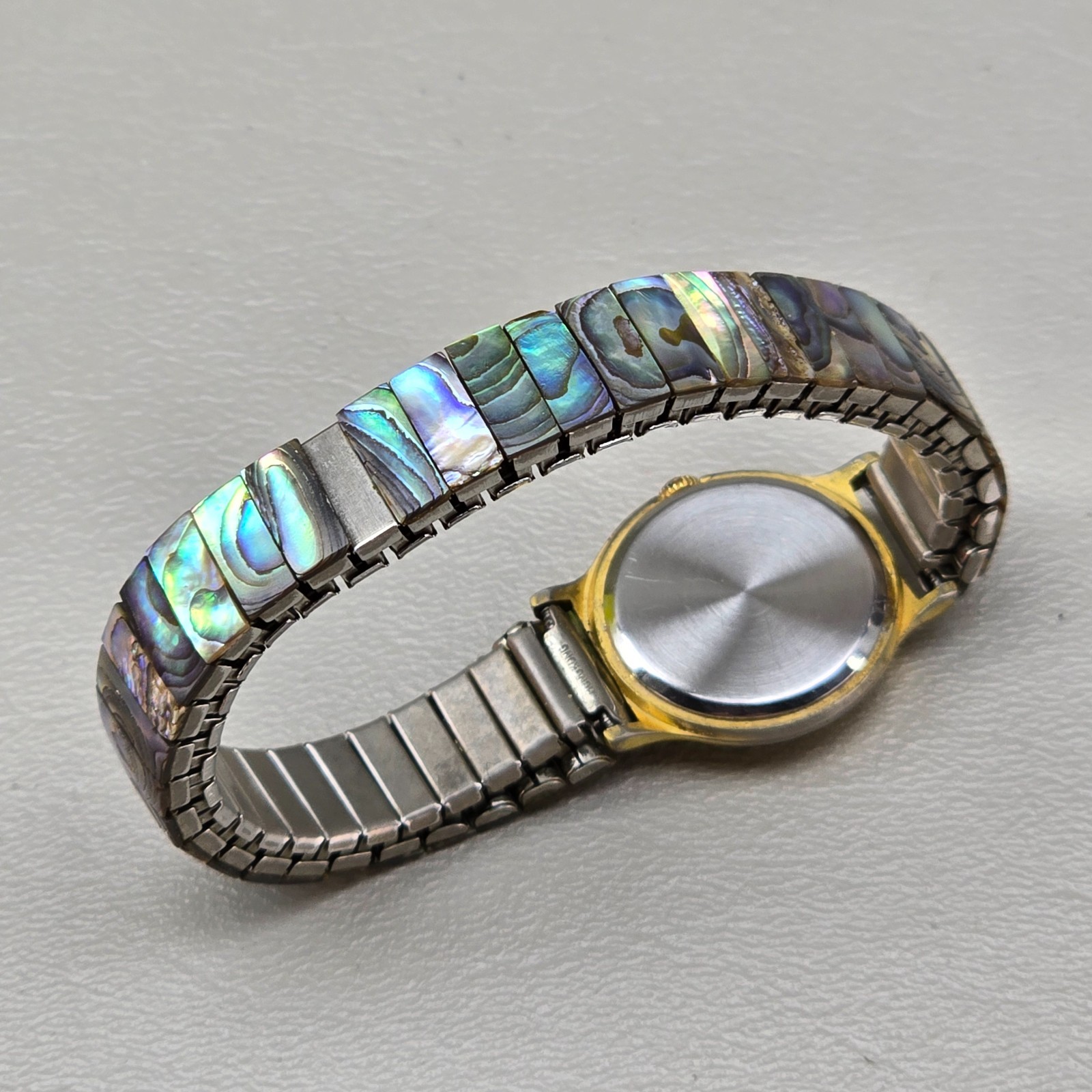 Vintage Watch Victoria Abalone Shell Womens Expansion Band Quartz Watch