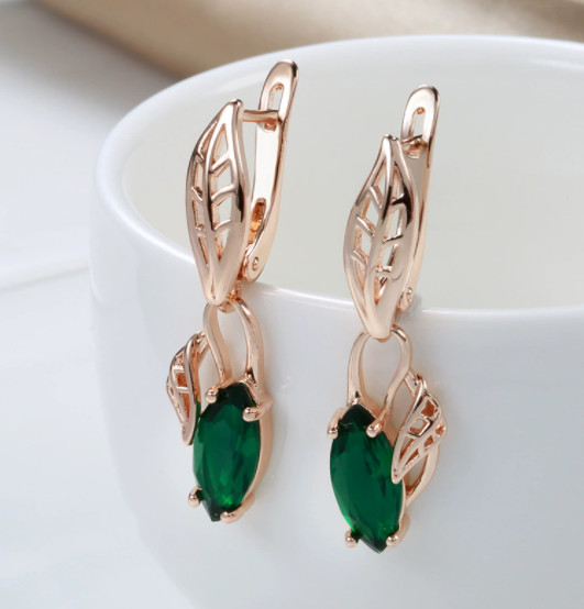 New elegant 585 RG rose gold earrings drop earrings with emerald green zircon