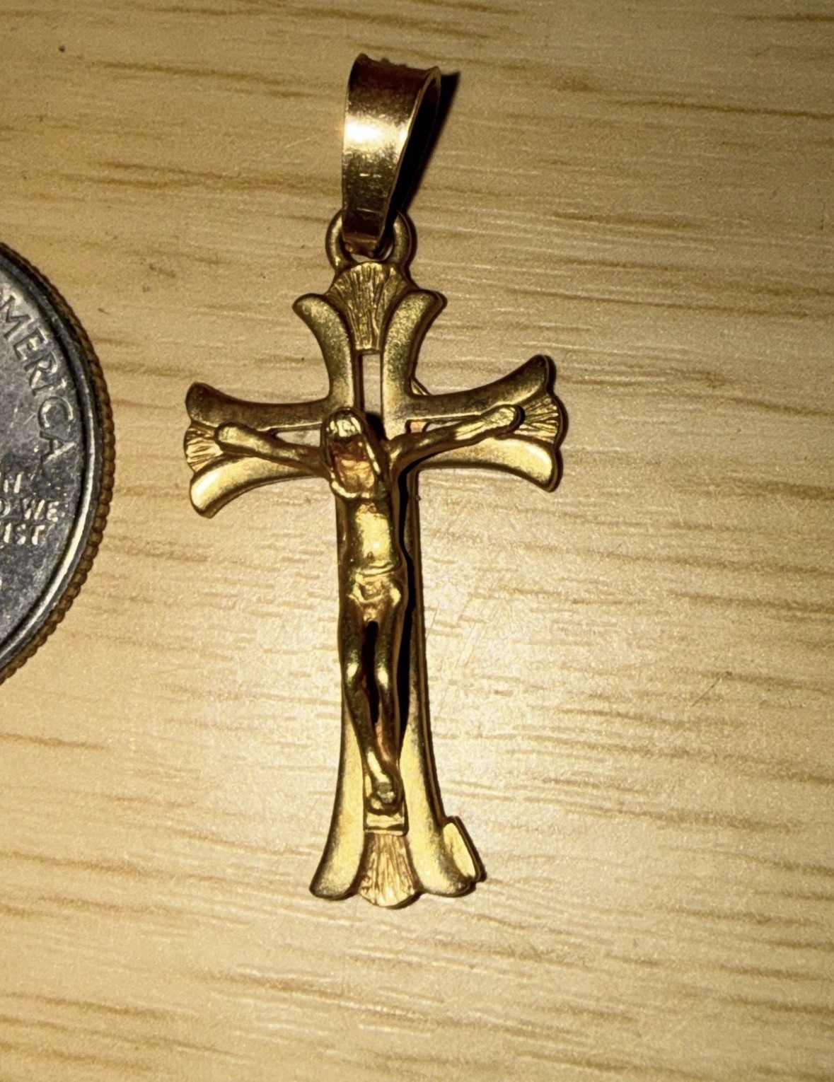 Solid 14k yellow gold unique Cross/Crucifix pendant charm 3.23 Grams