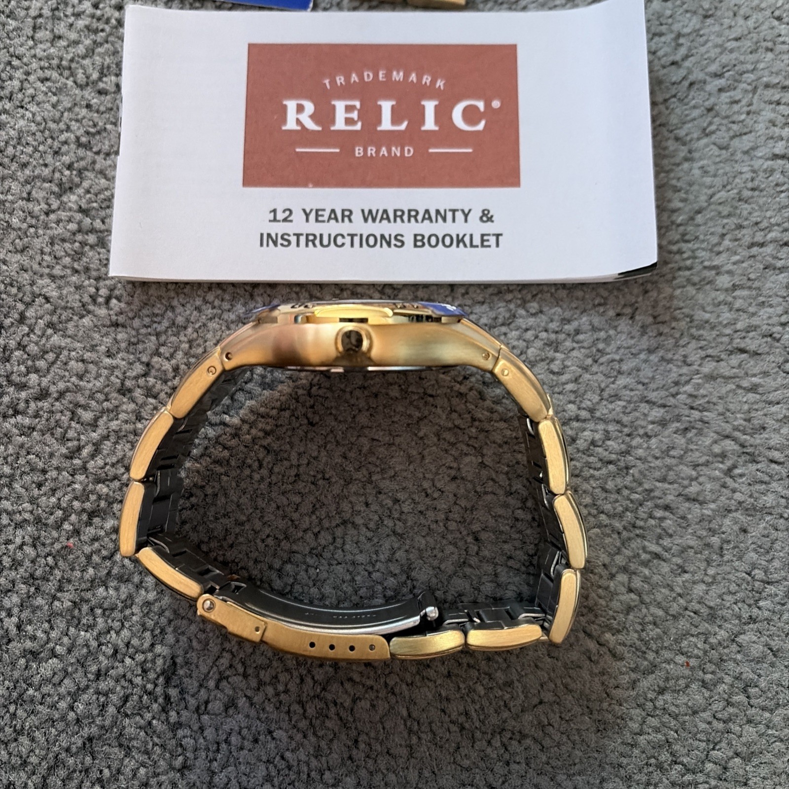 Relic Wet Men’s Wristwatch 50m/165ft With Box ZR11570 Gold Tone Stainless Steel