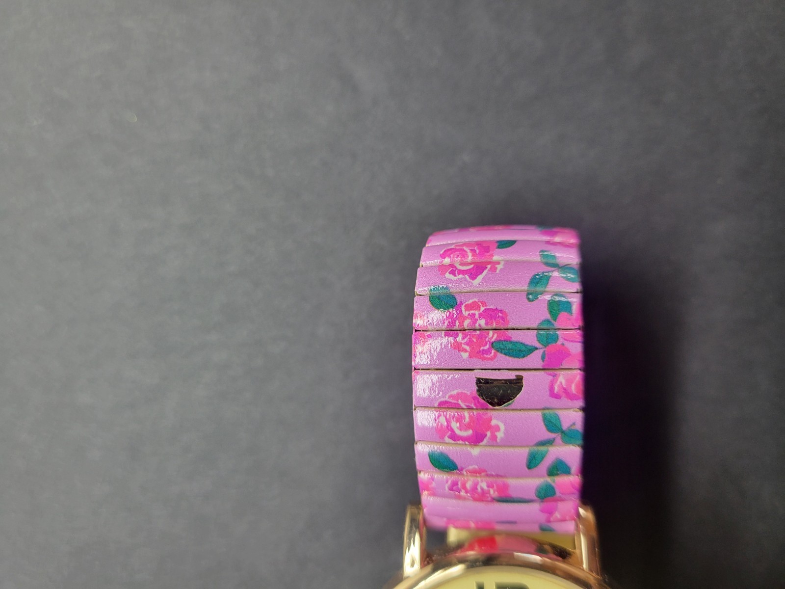 Macy’s Womens Quartz Watch Pink Rose & Gold Analog **SEE DETAILS**