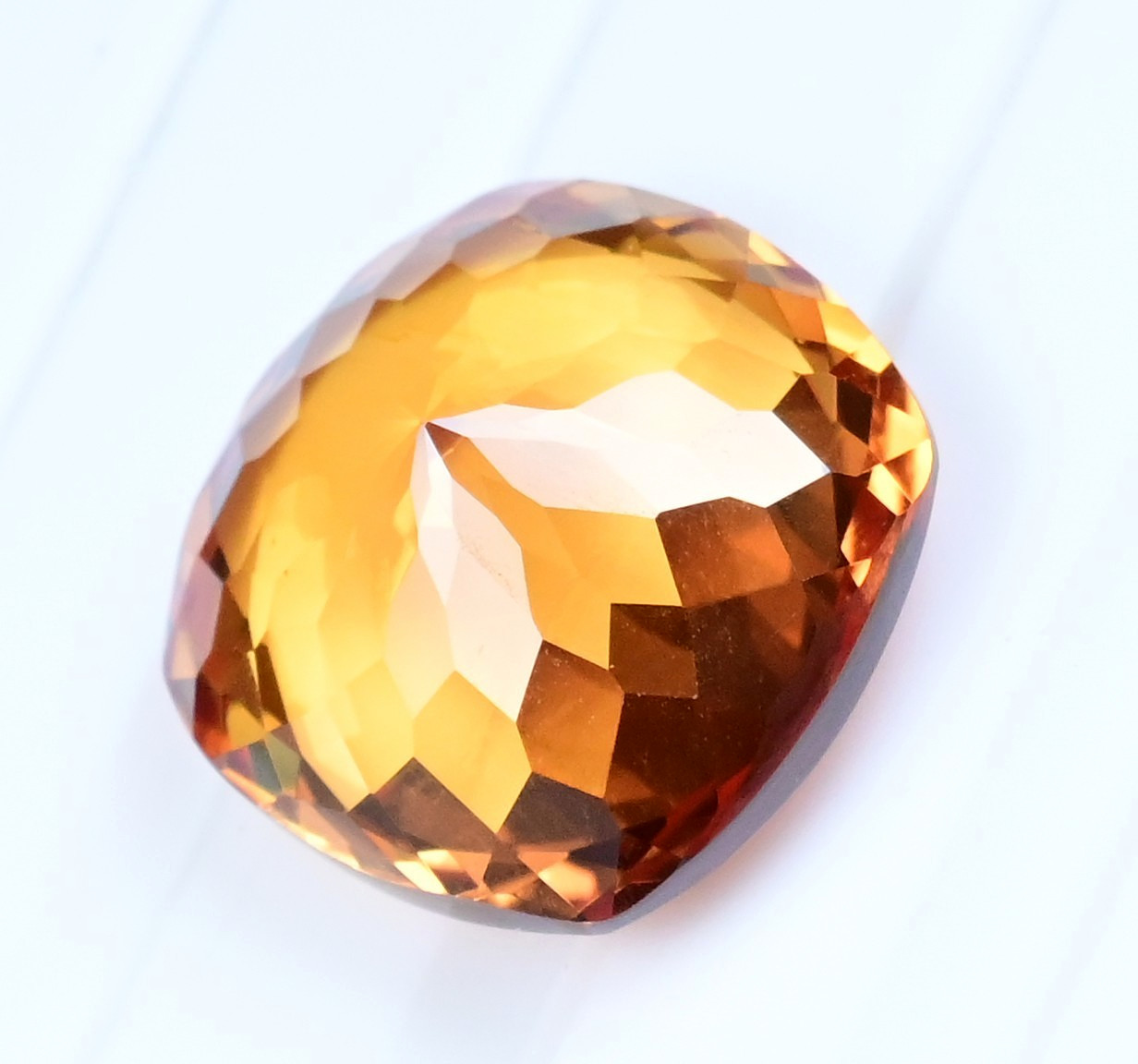 22.65 Ct Natural Yellow Golden padparadscha sapphire Certified Flawless Gemstone