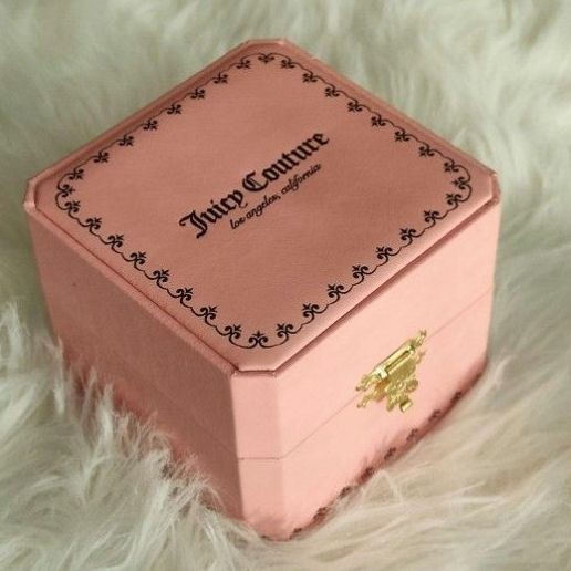 Juicy Couture Women’s Watch Pink Gold Pave Set Stylish Sparkling Quartz