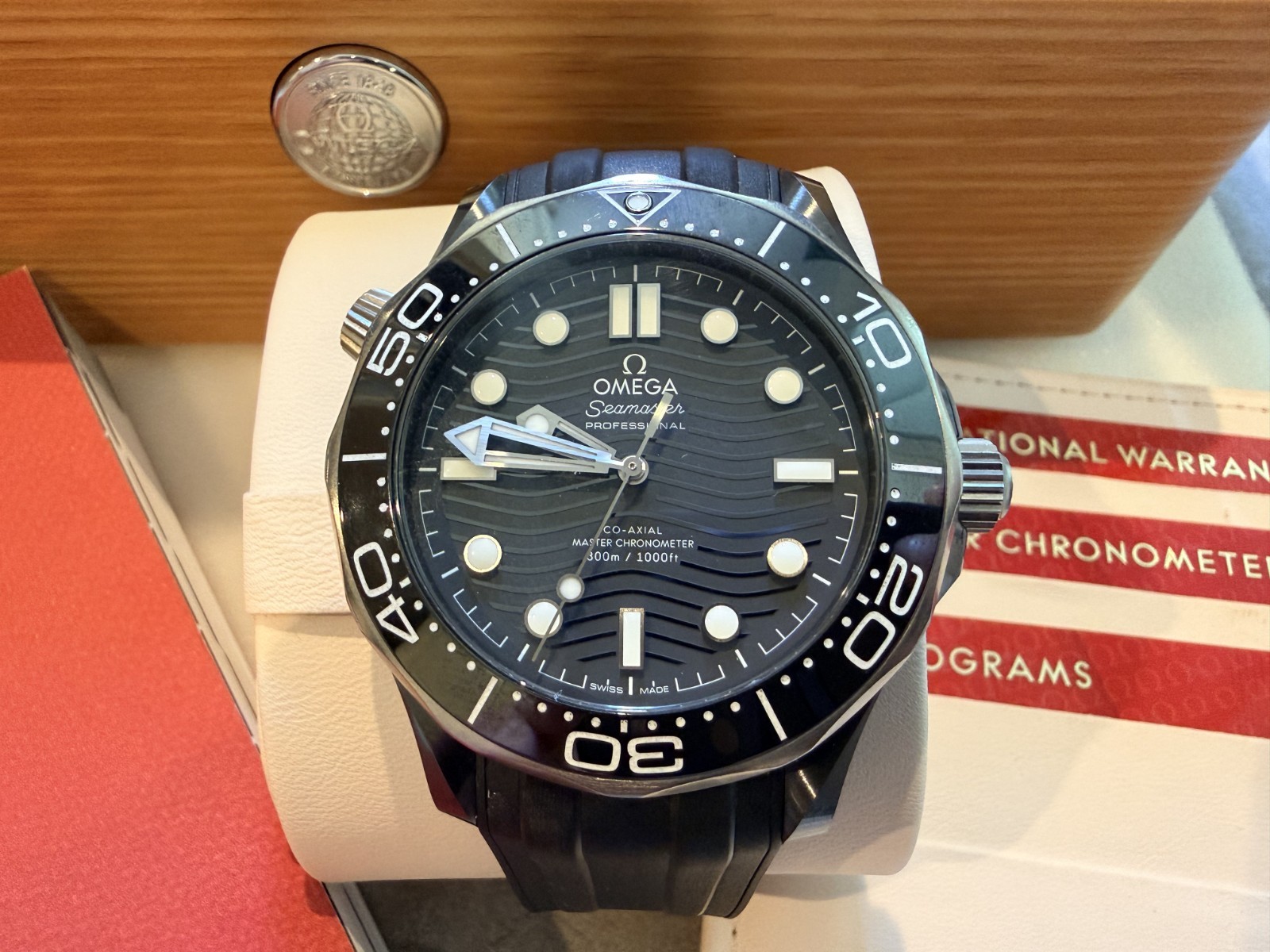 OMEGA Seamaster Diver 300M – Ceramic – 210.92.44.20.01.001
