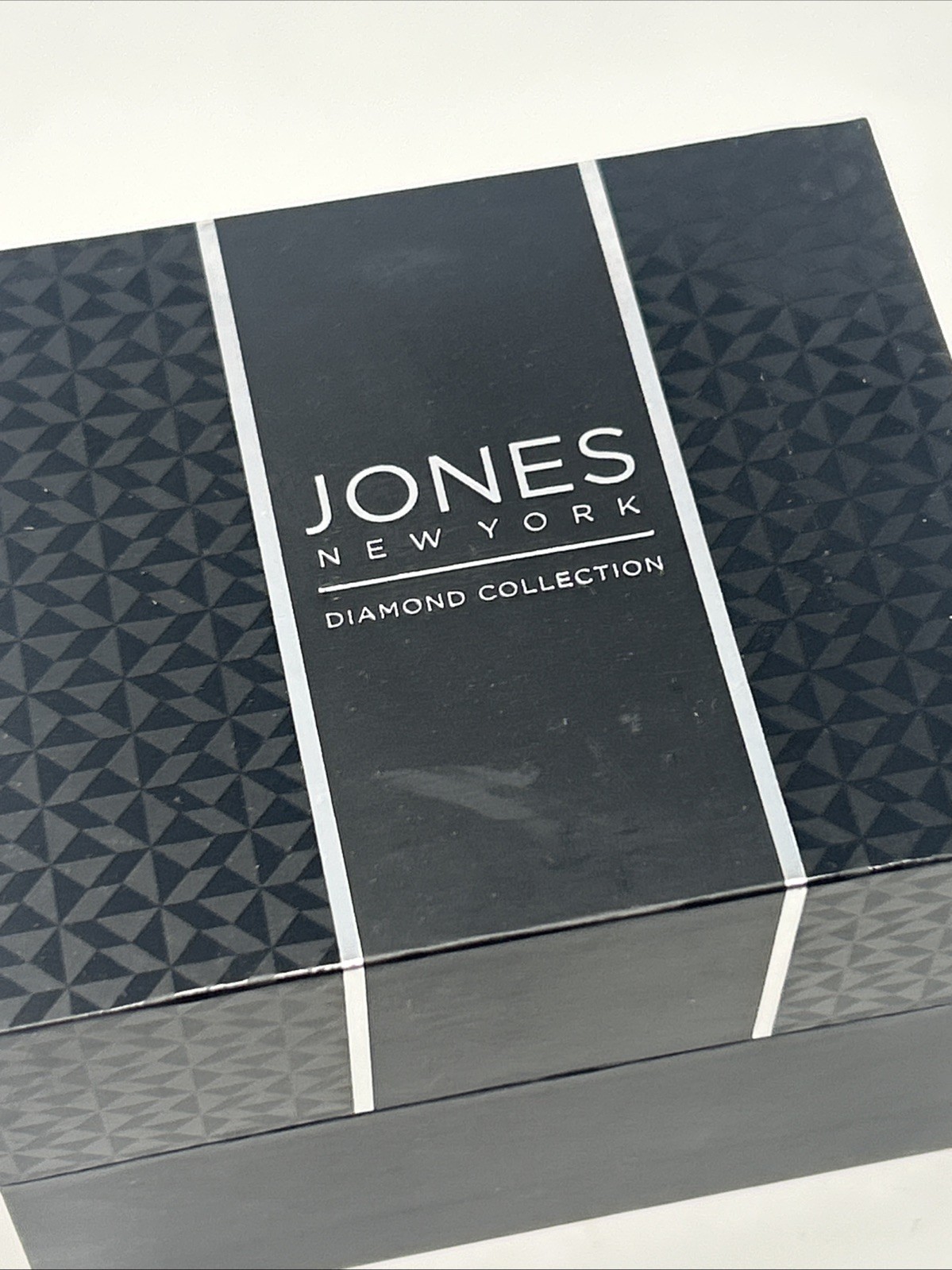 NIB Jones New York Diamond Collection Gold Tone Green Face Genuine Diamond