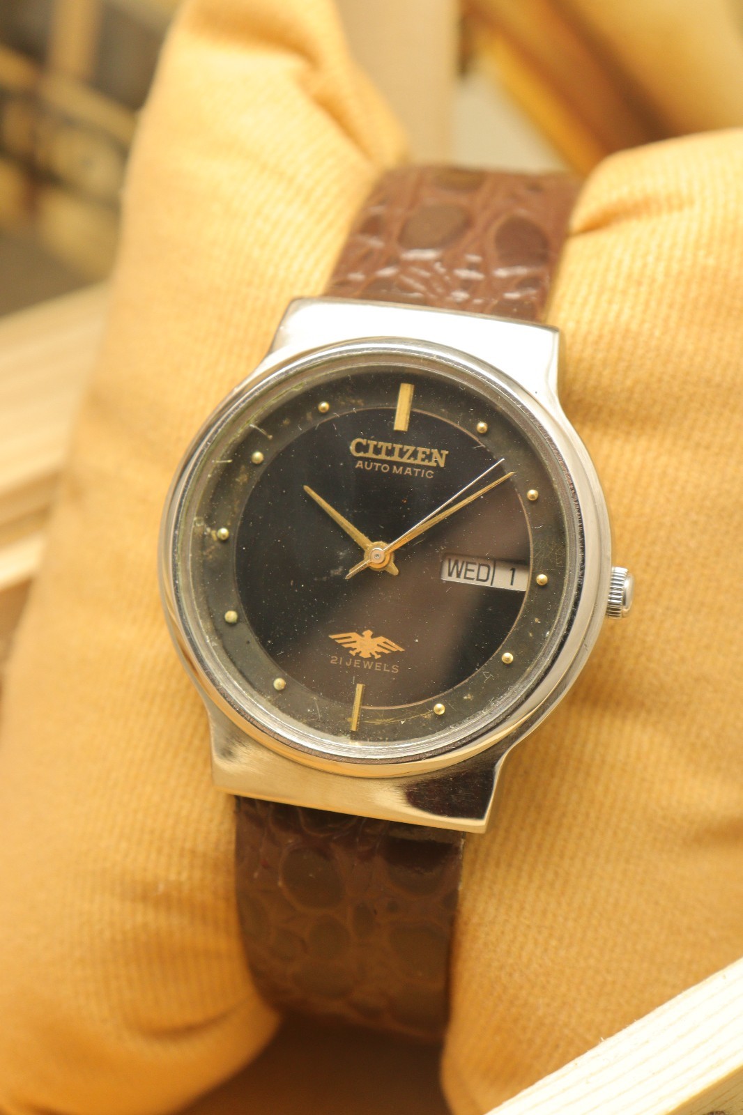 Vintage Citizen Automatic Black Dial Wrist Watch For Men’s Japan Movement 8200.