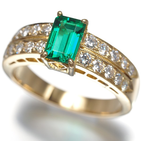 Emerald 0.717ct Diamond 0.60ct Ring 20K Yellow Gold