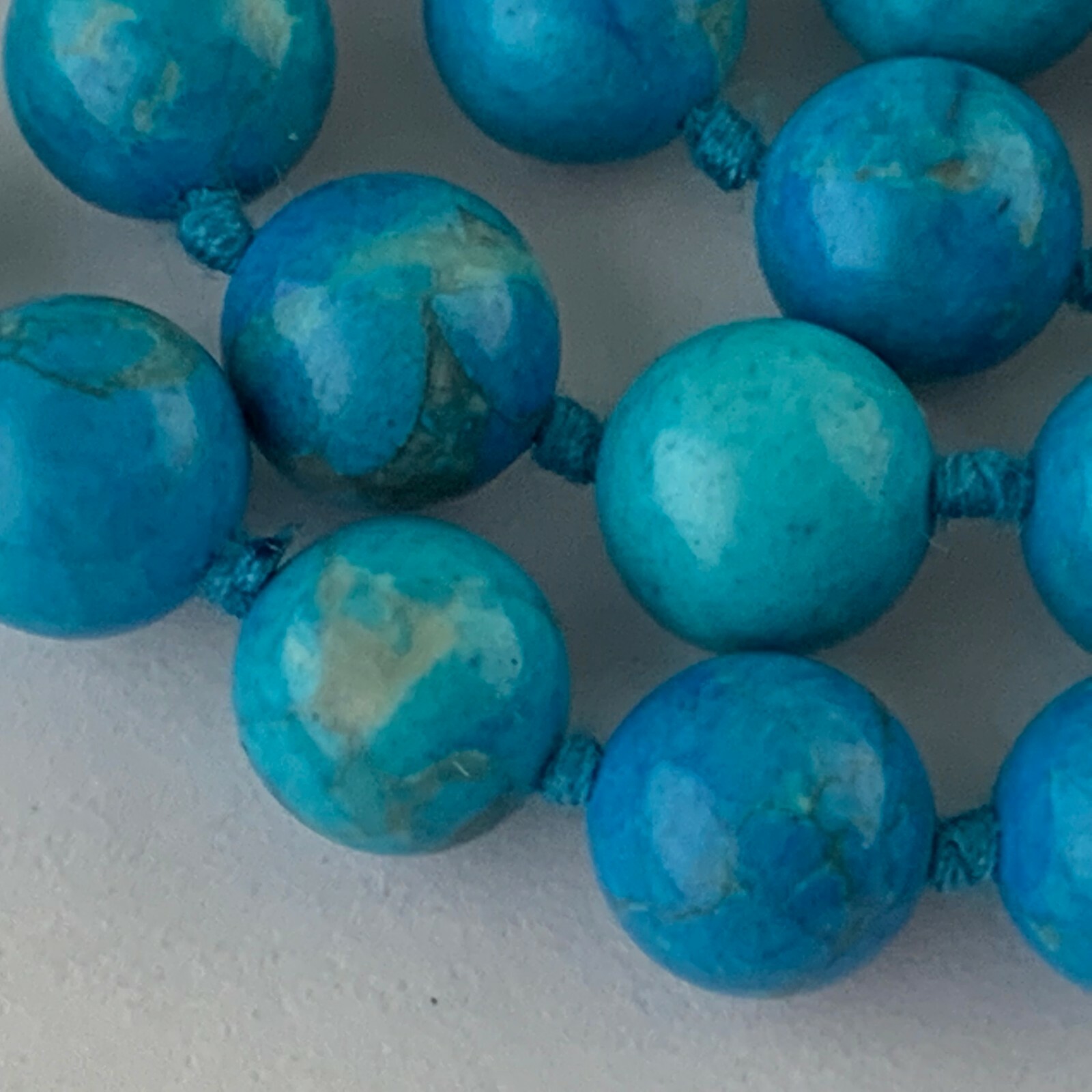 HAND KNOTTED TURQUOISE BEAD STRAND/STRING NECKLACE