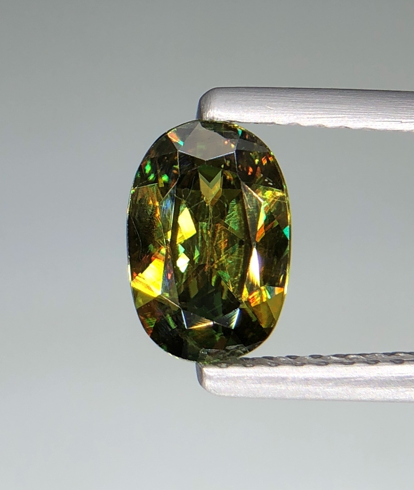 1.21 Ct Natural Faceted Full Fire Sphene / Titanite Oval Cut Loose Gemstone