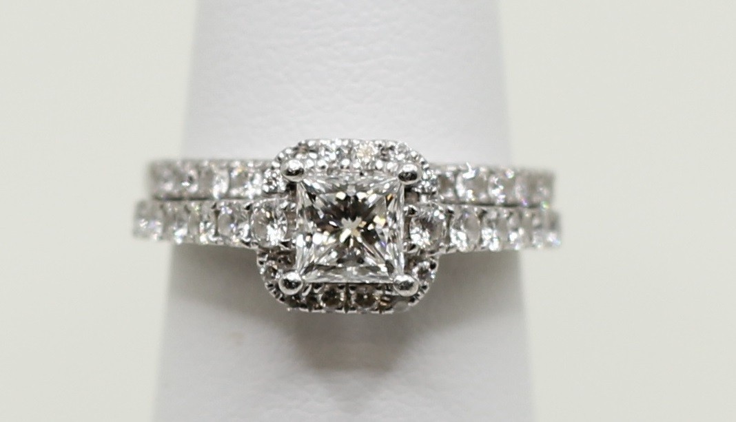 Platinum 1.80 ctw Princess Natural Diamond VS1-H Wedding Ring Set 8.8 Grams