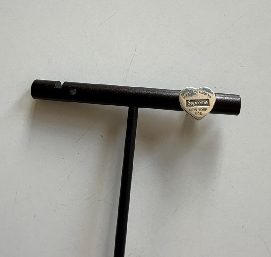 SUPREME NY X TIFFANY & CO. HEART TAG STERLING SILVER SINGLE STUD EARRING 2021