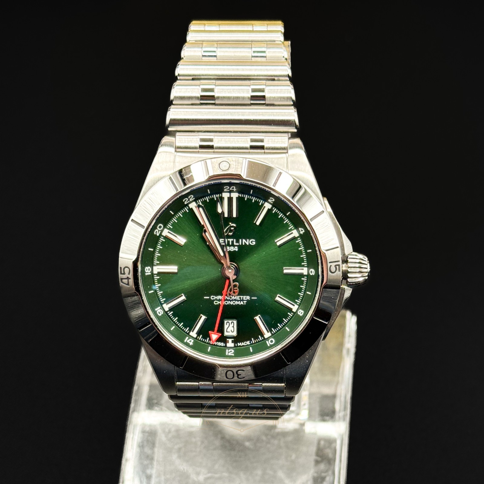 Breitling A32398 GMT Green Dial Full Set Warranty to 2028 Near Mint