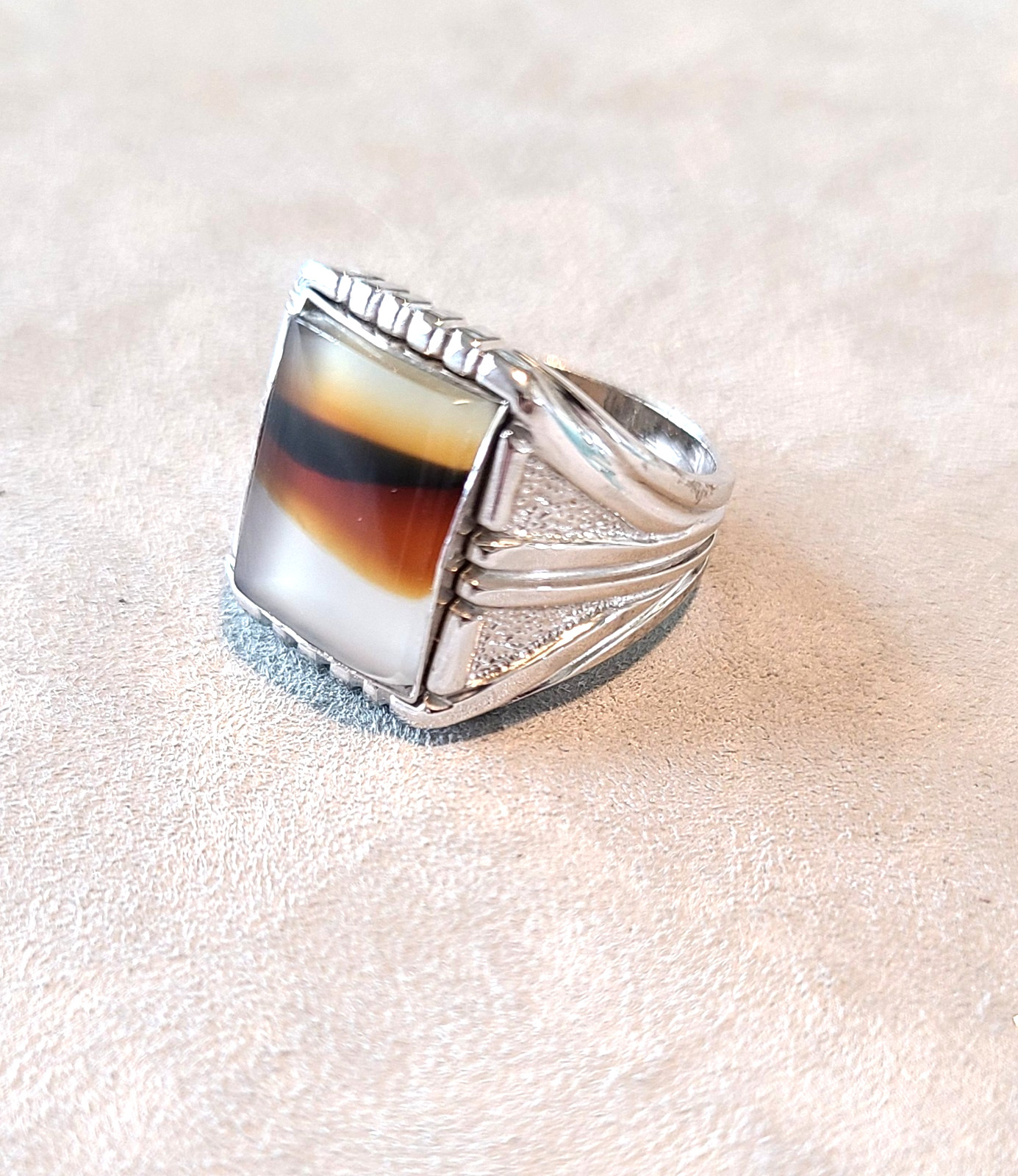 Vintage Wheeler Manufacturing Sterling Silver Montana AGATE Biker Ring Size 10