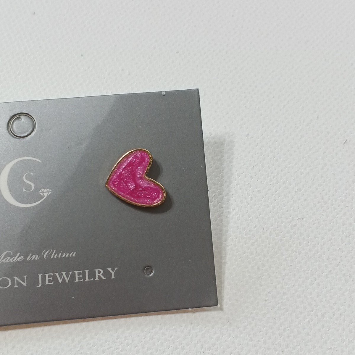 NWOT Heart Glitter Stud Earrings Pink Brass Plated Shaped Fashion Jewelry
