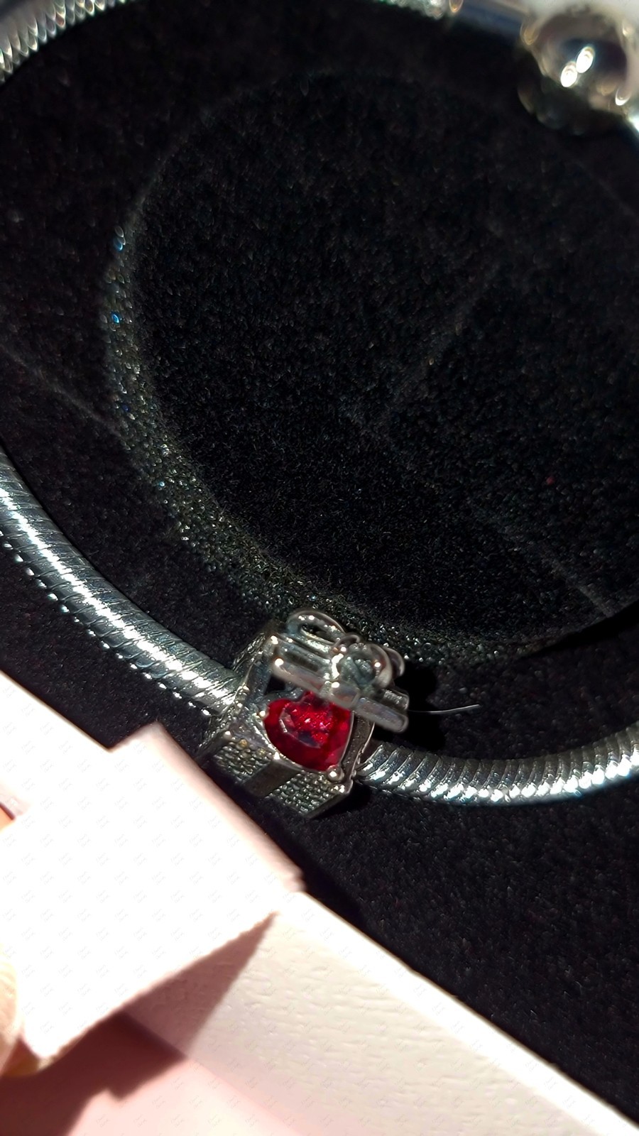 Authentic Pandora Moments 7.9″ (20cm) Bracelet & Sparkling Gift Box Charm w/Box