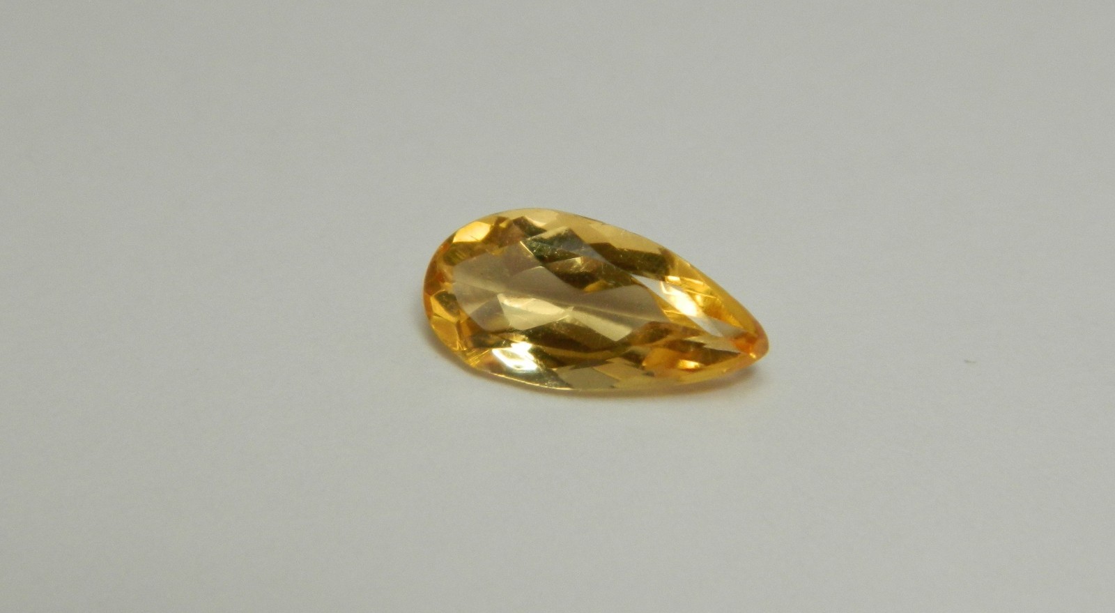 Imperial Topaz 1.06 Ct Clarity VS Pear Cut Natural Golden Brazil I023