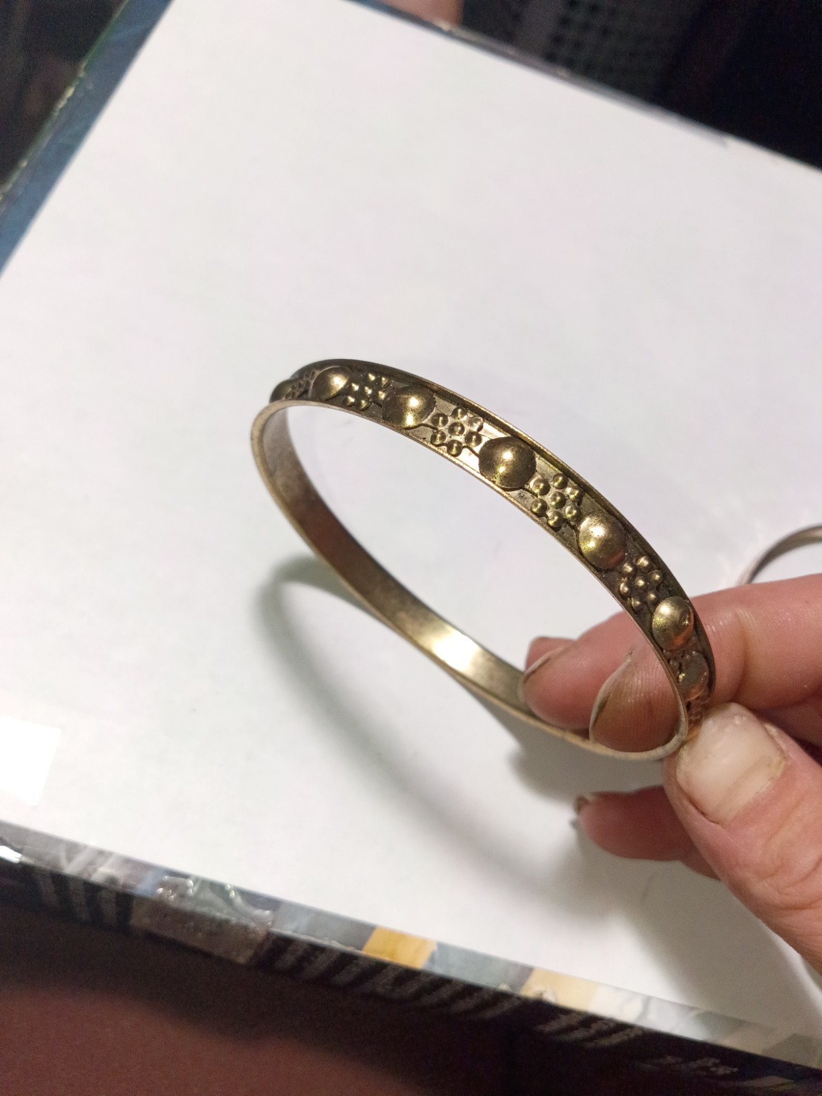 Silver Tone Metal Etched Engraved Pattern Bangle Bracelet No Stone