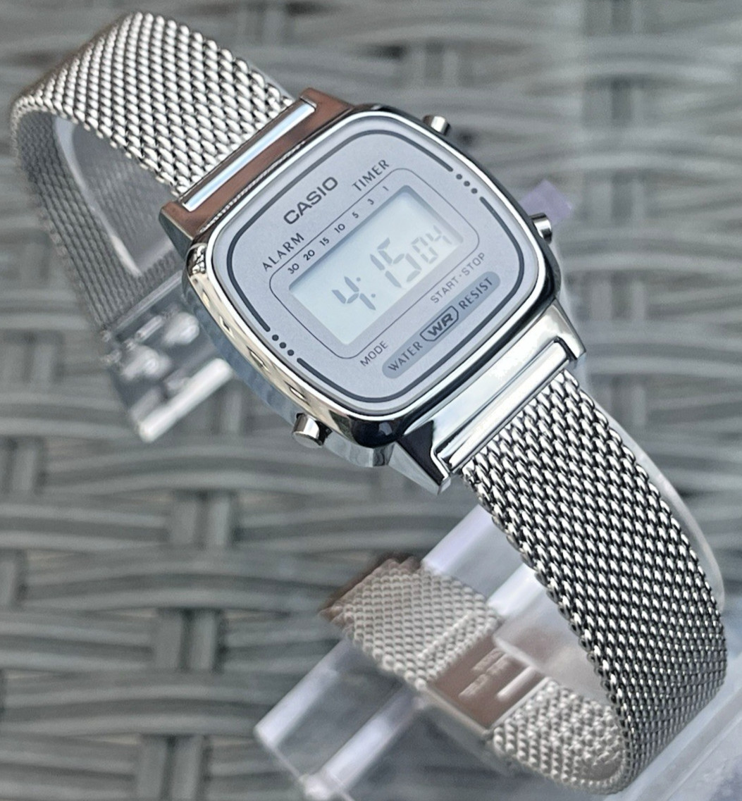 CASIO VINTAGE LA670WEM-7DF WOMENS SILVER MESH CHROME PLATED GREY DIAL WATCH NEW