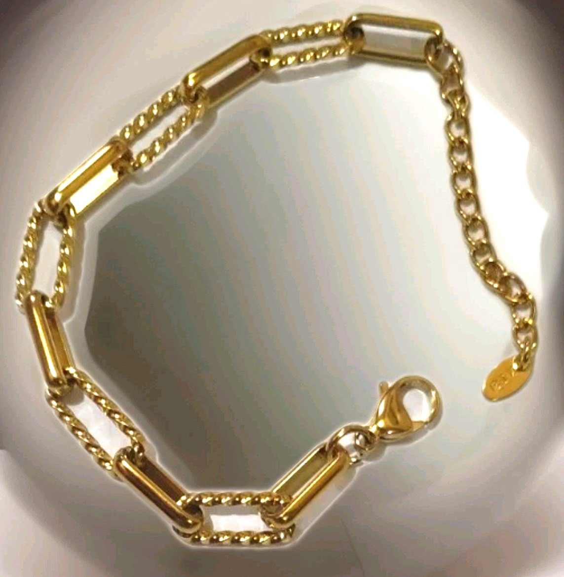 Golden Horizon Bracelet 18k Gold Plated 6 ” W/2 ” Extender Lobster Claw Closure