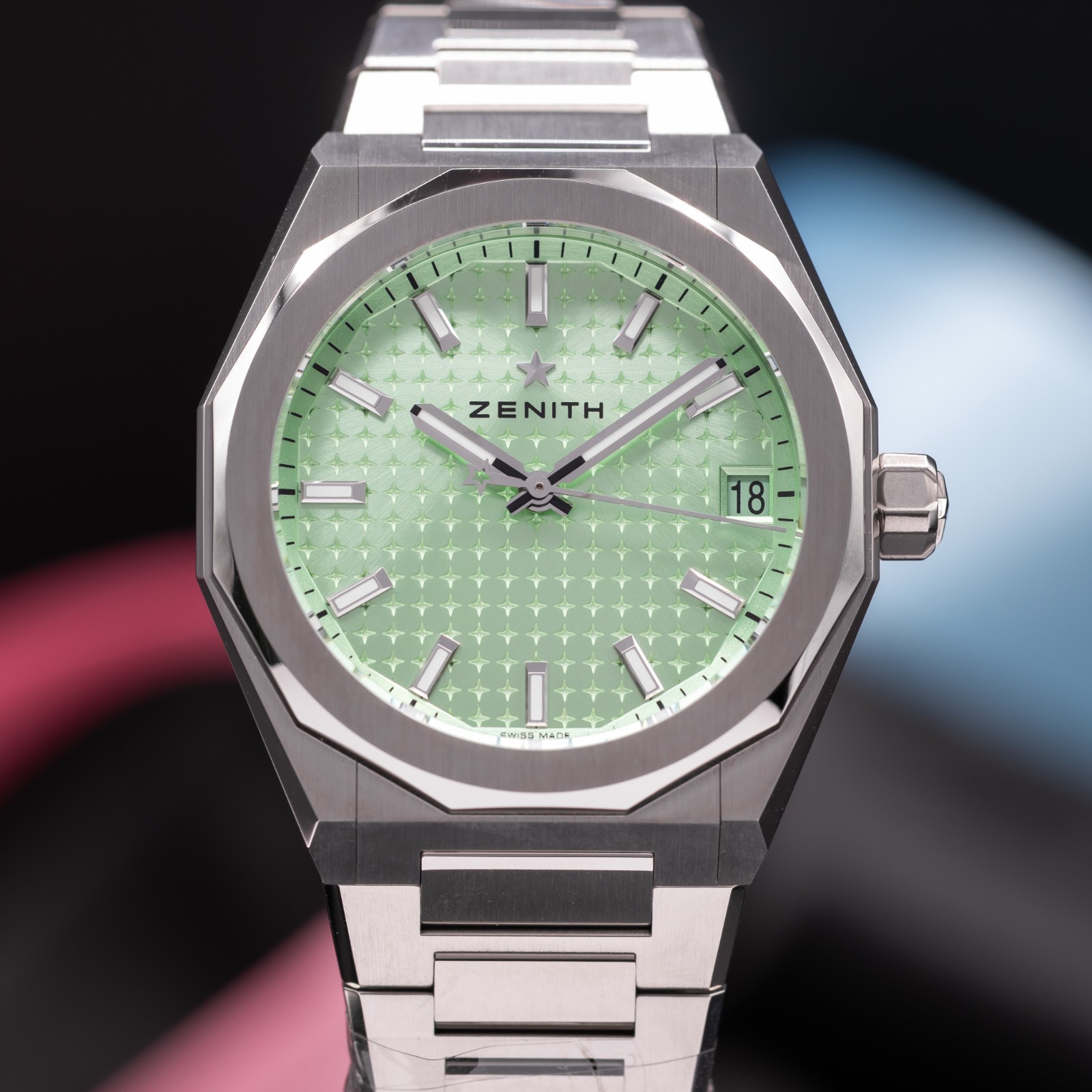 2025 Zenith Defy Skyline Sunburst Green Watch 03.9400.670/61.I001 New & Unworn