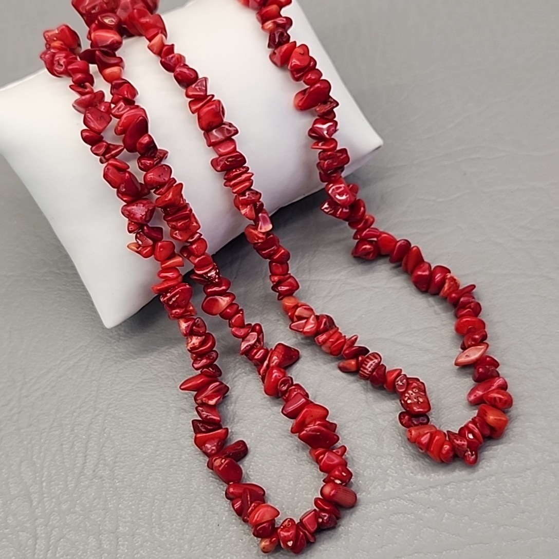 Necklace Red Dyed Coral Chip Beaded Polished Beach Sea Life 38″