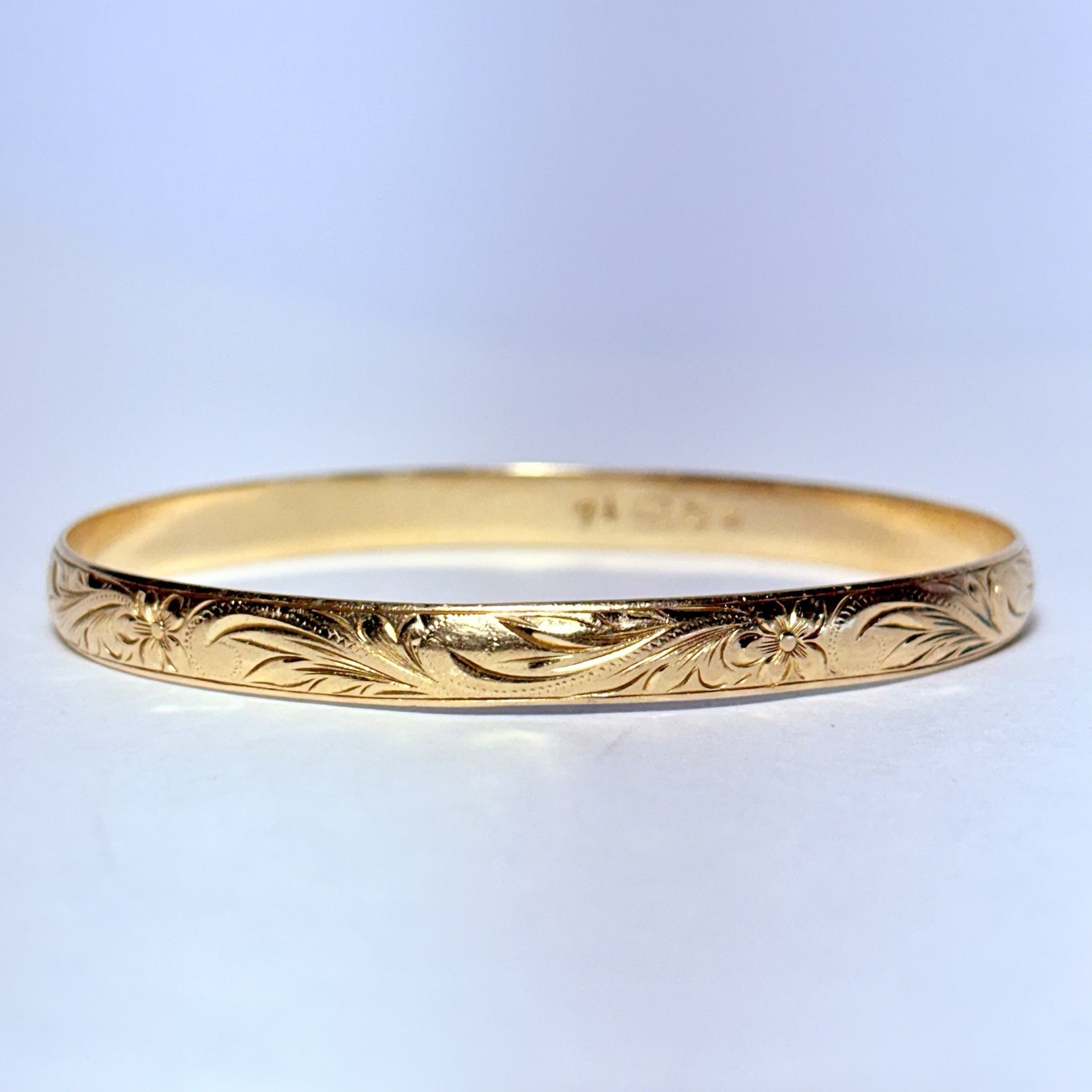 Royal Hawaiian Heritage 14K Yellow Gold Floral 6mm 7.25″ Bangle Bracelet 15.8g