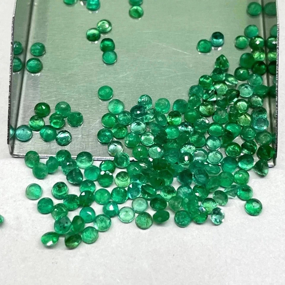 Natural 3 mm 200 Pcs Mixed Lot– Green ,Blue, Pink &Orange Sapphire (50 Pcs Each)