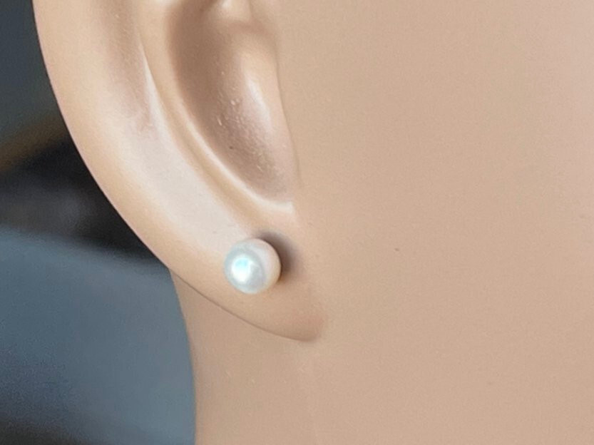 Stud Pearl Stainless Steel Minimalist Earrings, Seashell Color. 5~5.5mm in diam