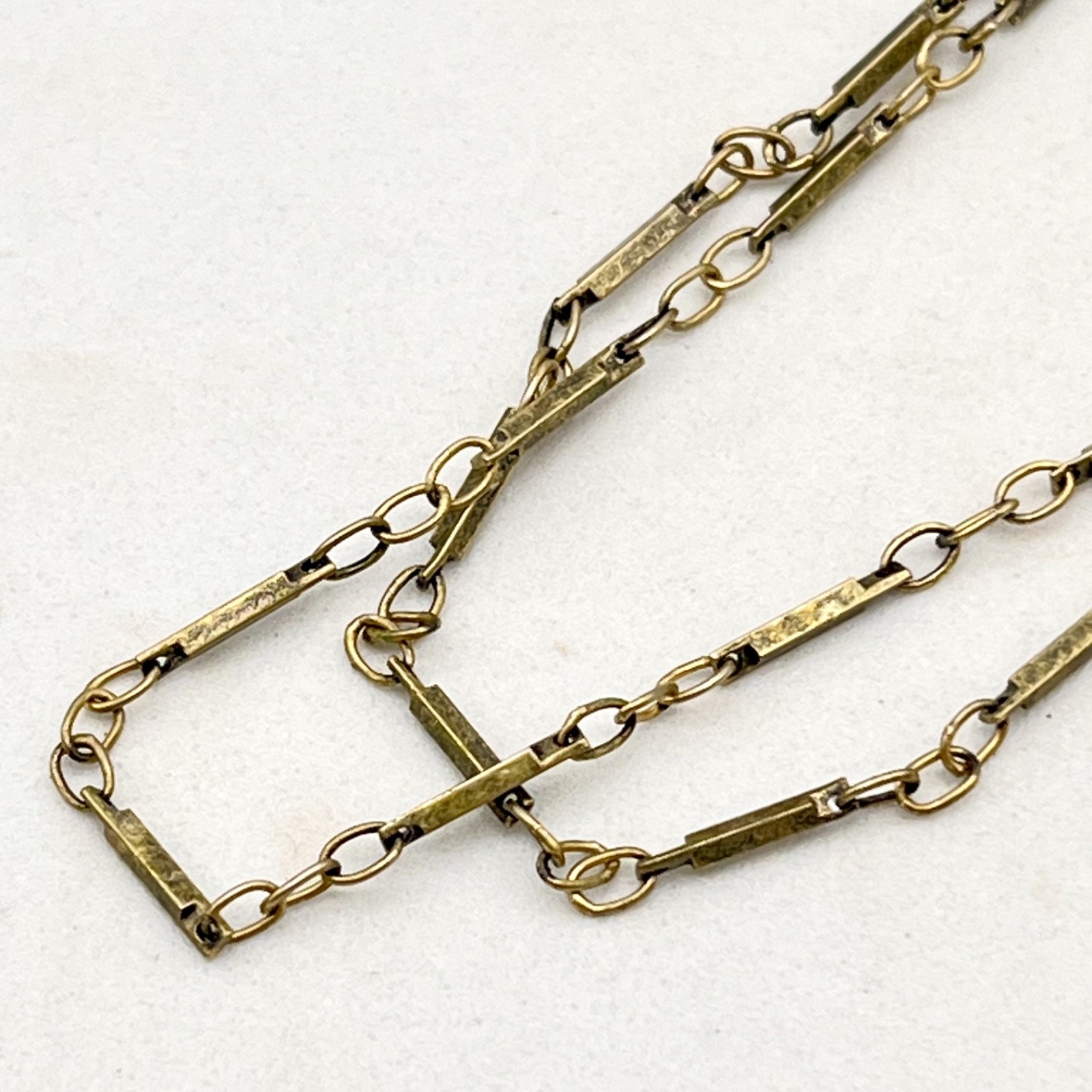 aux Lariat Necklace Victorian Revival Gold Tone Flower Pendant 16″