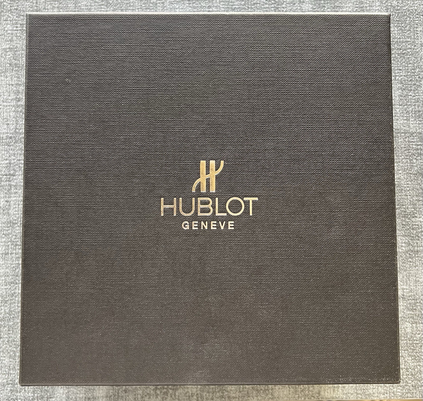 HUBLOT BIG BANG 44MM CARBON FIBER DIAL CERAMIC BEZEL 301.SB.131.RX RUBBER STRAP