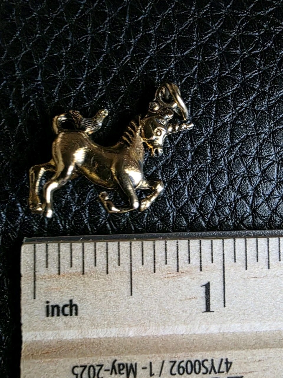Vintage Unicorn Charm Kinney Gold Tone Pendant 3/4″
