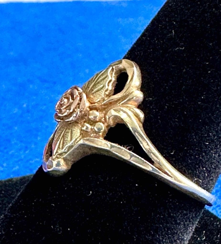 Wheeler Manufacturing 10k Multi-Color Gold Leaf & Rose Ring Slightly Less 9.5