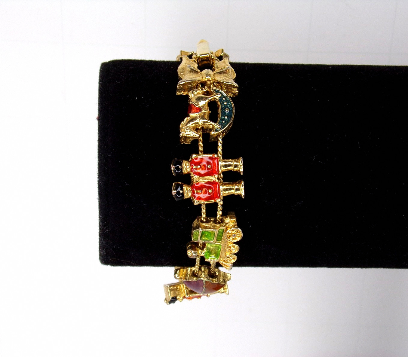 Vintage Christmas Gold Tone Signed S.P. Enamel Nutcracker Ornaments Bracelet