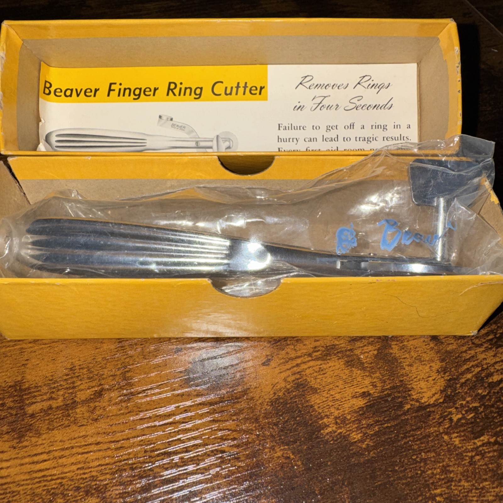 Vintage Beaver Finger Ring Cutter NIB