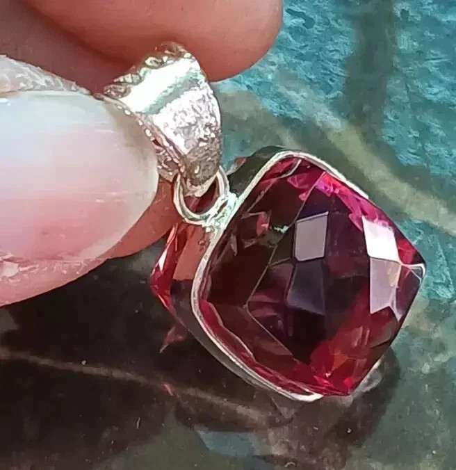 Natural Alexandrite Color Change Gemstone 50.22 Ct+ 925 Solid Silver Pendant