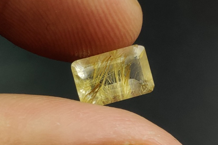 Natural Rutilated Quartz Loose Gemstone 8.7X5.7X3.7mm Emerald cut W154
