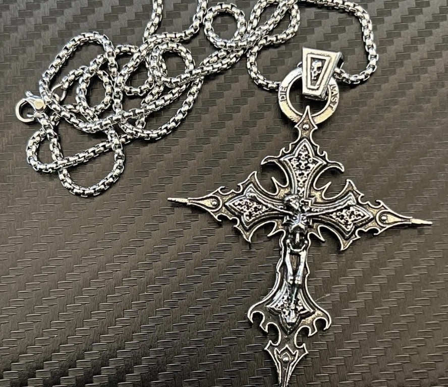 Gothic/Y2K Silver Cross Necklace Unisex Jewelry Emo Streetwear