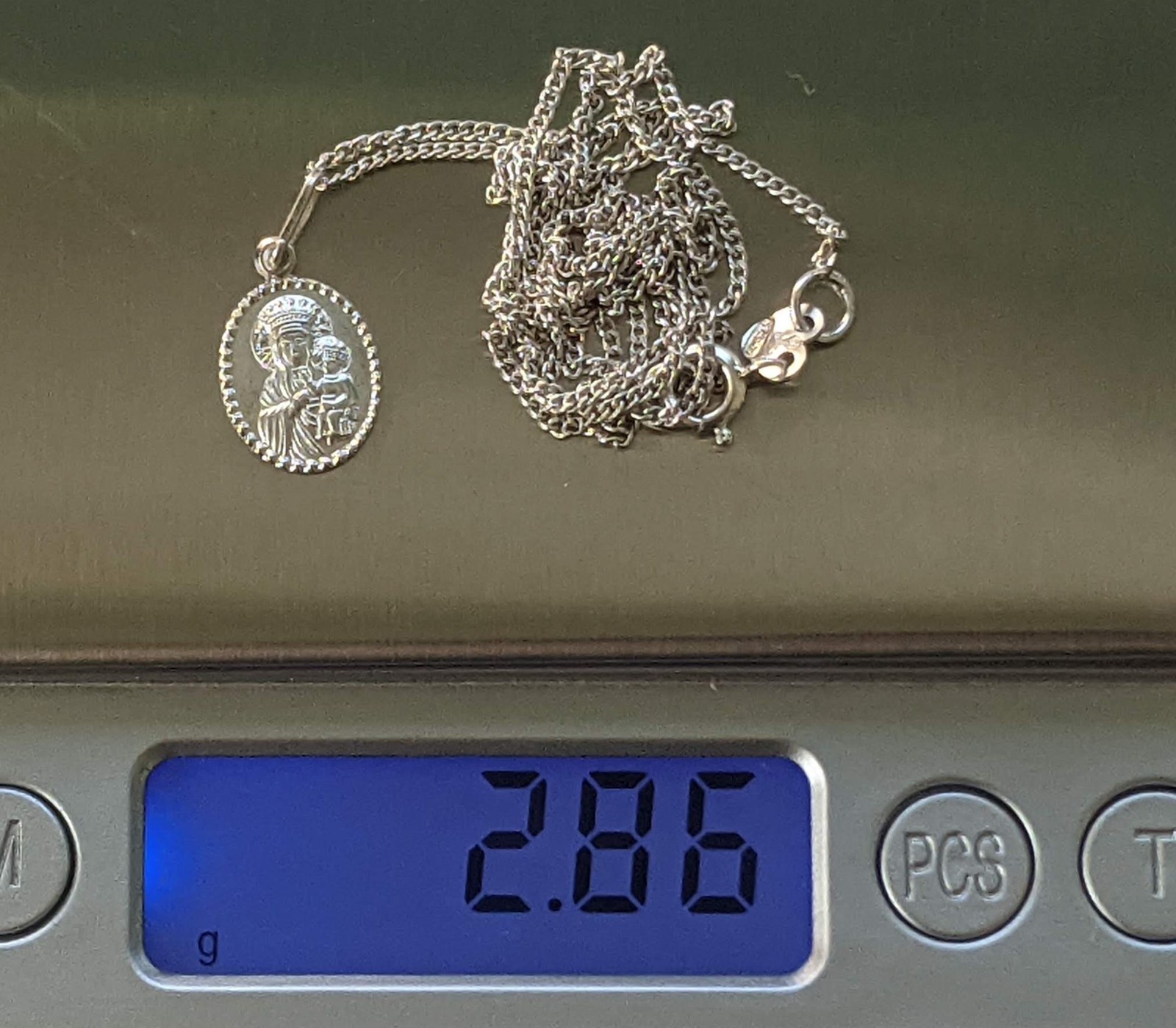 Orthodox icon amulet Virgin Mary Madonna, chain 51 cm. 925 silver. Weight 7.84 g
