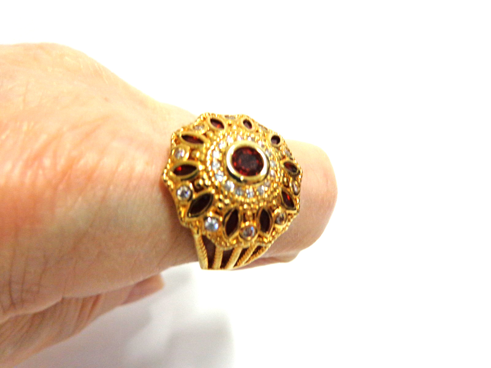 Sterling Silver y gold overlay ring w/red/white stones sz 10 wgt 6.9 gramsbyUTC