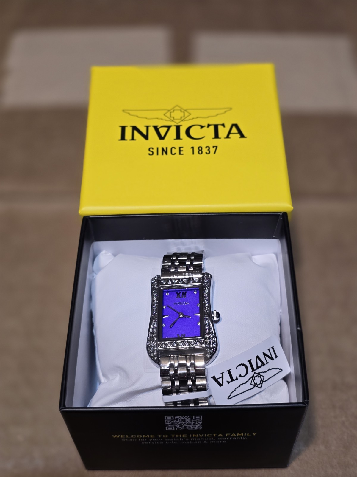 Woman’s Invicta Wildflower 69278 30m Water Resistance Flame Fusion Crystal