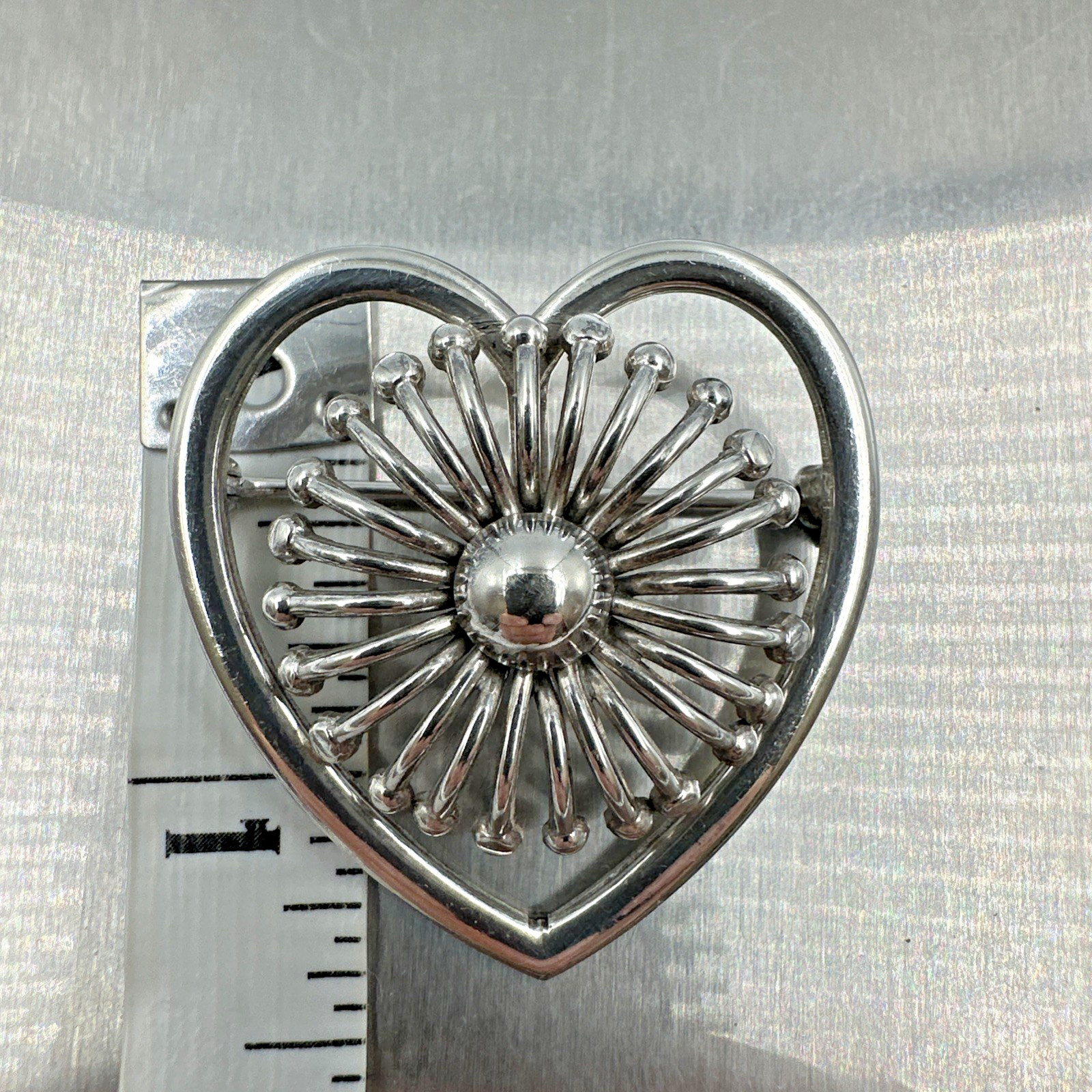 Vtg WRE WE Richards Open Radial Flower Heart Sterling Silver Pin Brooch 8.2g