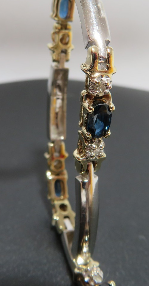 10K 2TONE LADIES BLUE SAPPHIRE & DIAMOND TENNIS BRACELET 8″ LONG 9.82g(A22062-3)
