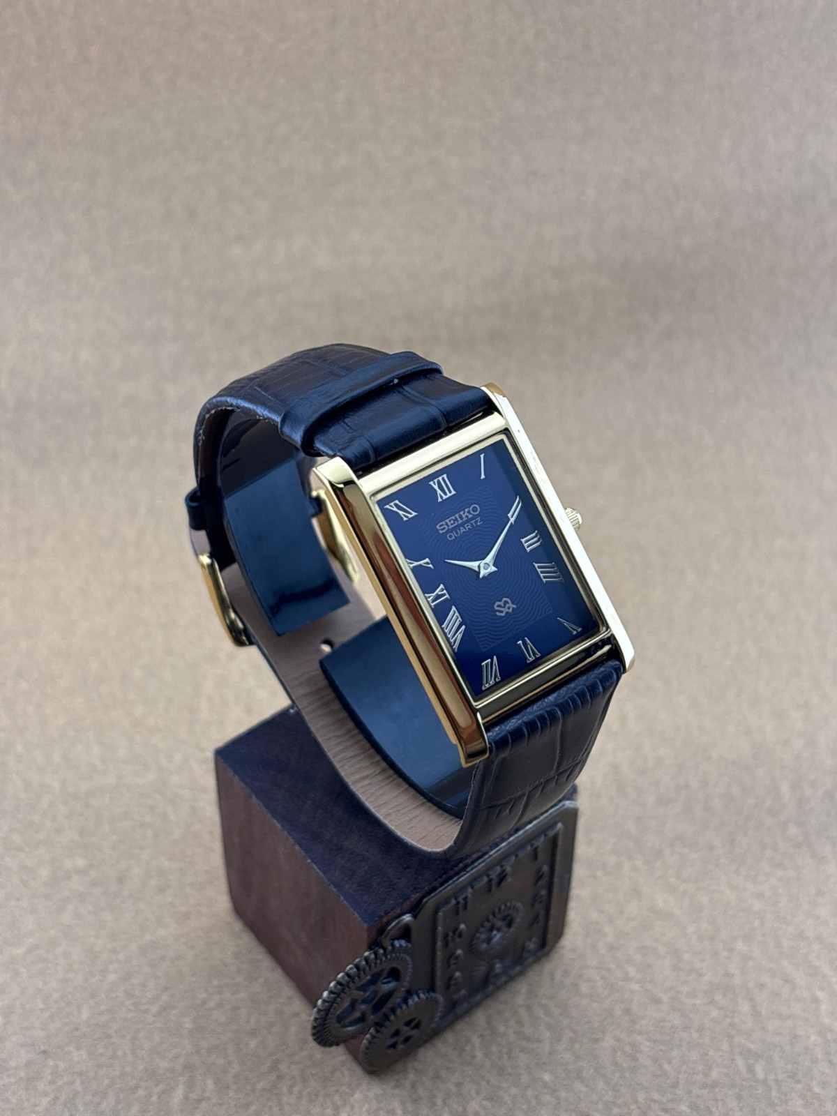 RARE GOLD BLUE Vintage Seiko Slim Quartz Men’s Wristwatch-dark brown strap