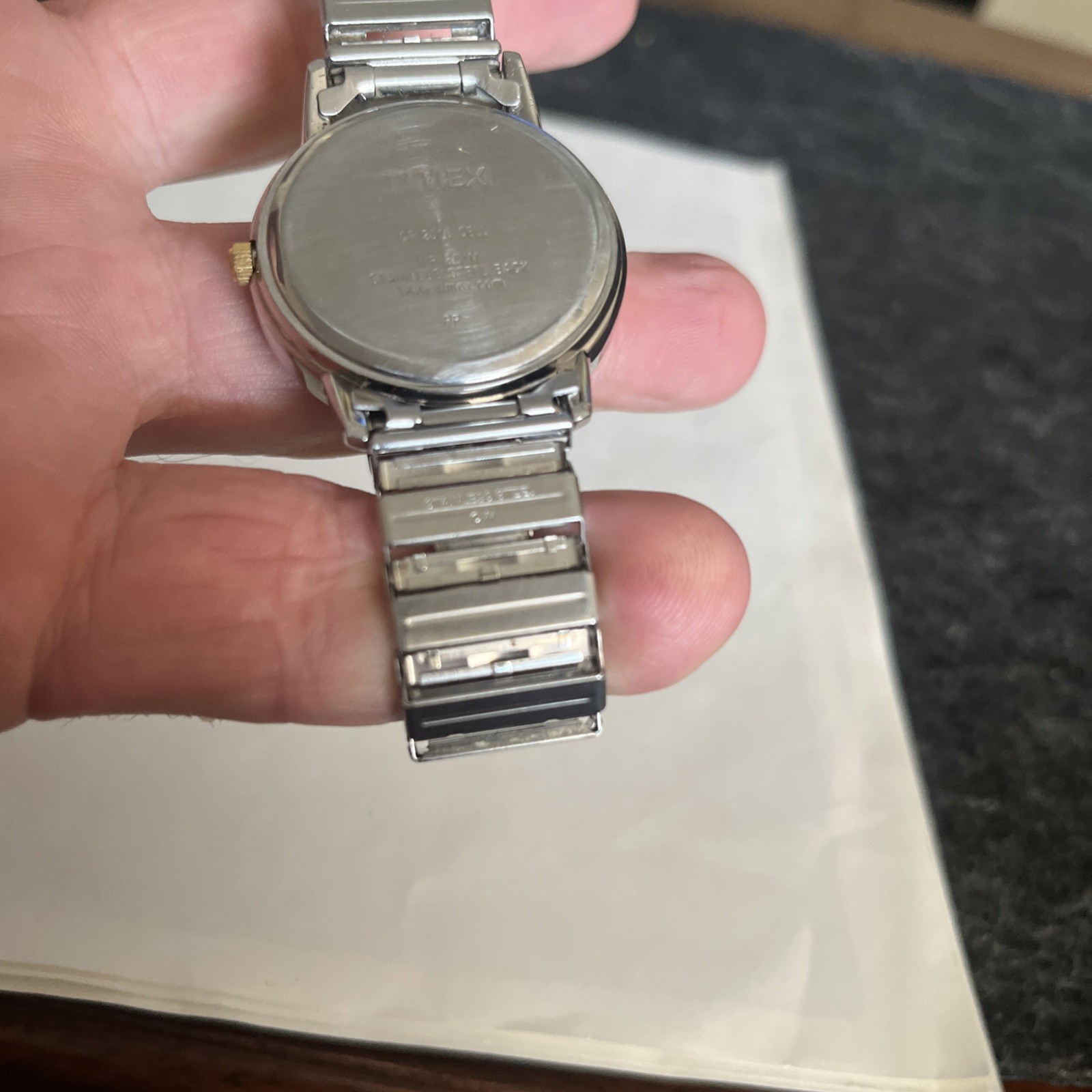 Vintage Timex Watch Mens Multi Tone Stainless Steel Classic Beige Big Face