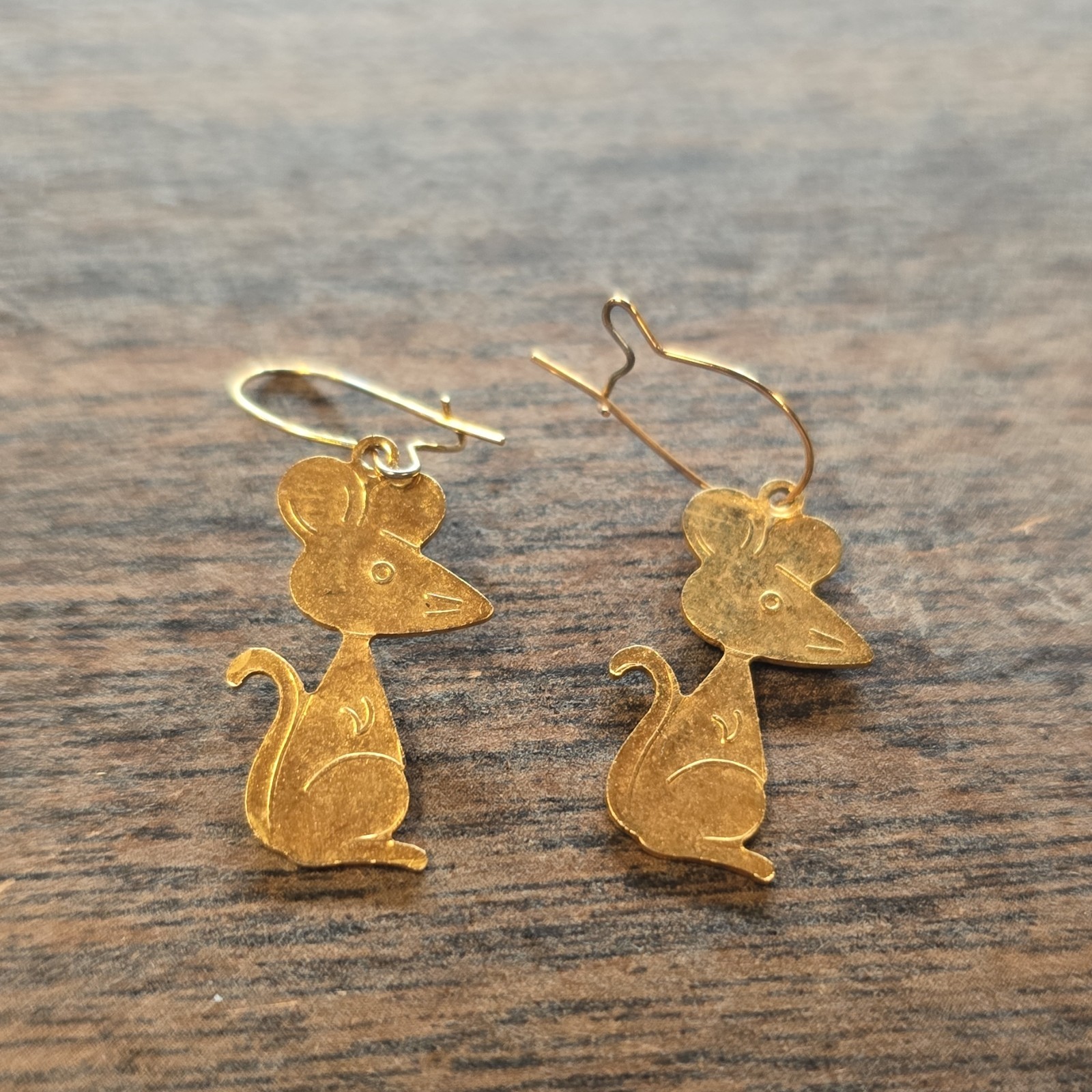 Gold Tone Mouse Dangle Drop Earrings Metal Hook Closure Animal Theme