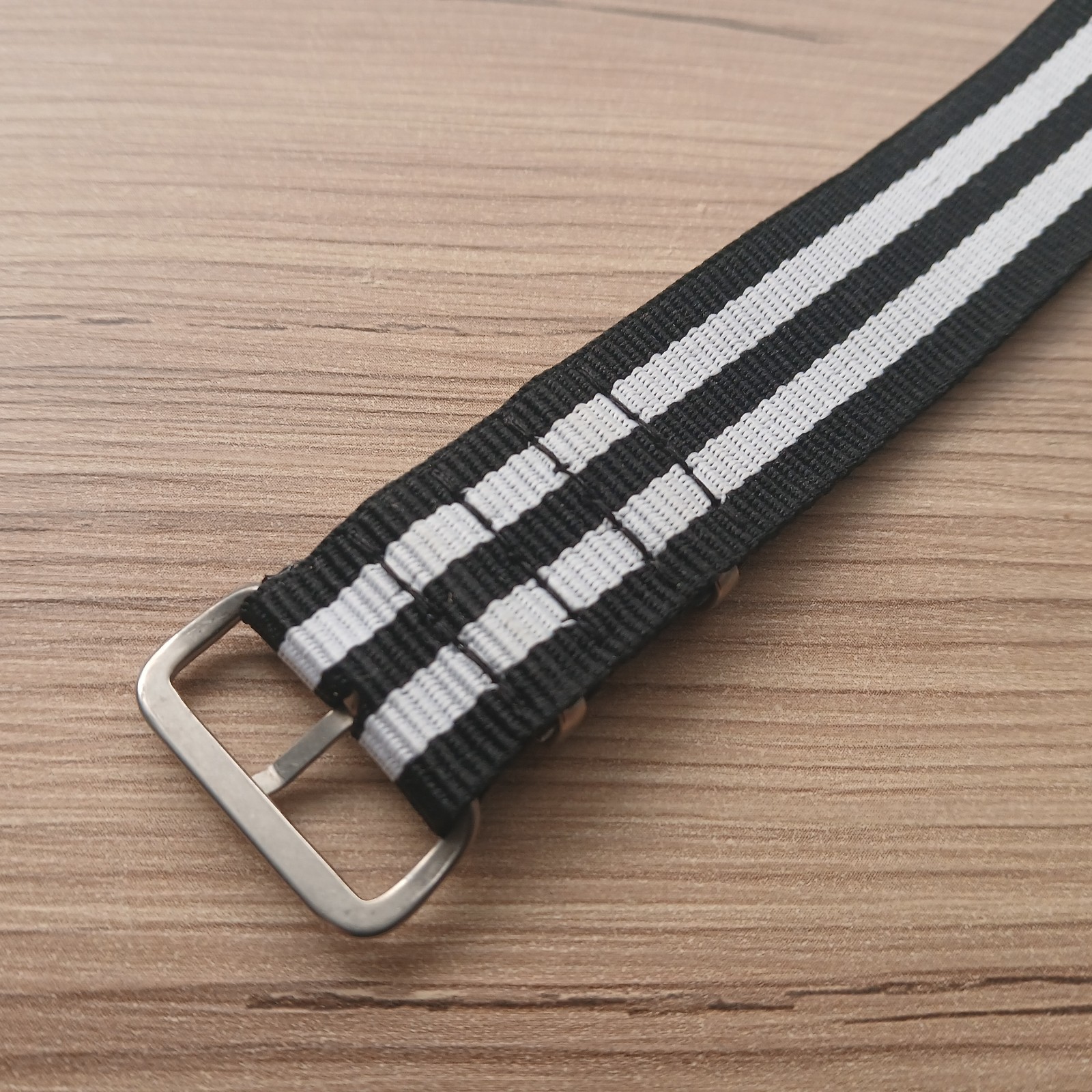 Nylon Black White Striped One Piece 22mm Watch Strap Silver Buckle Keepers