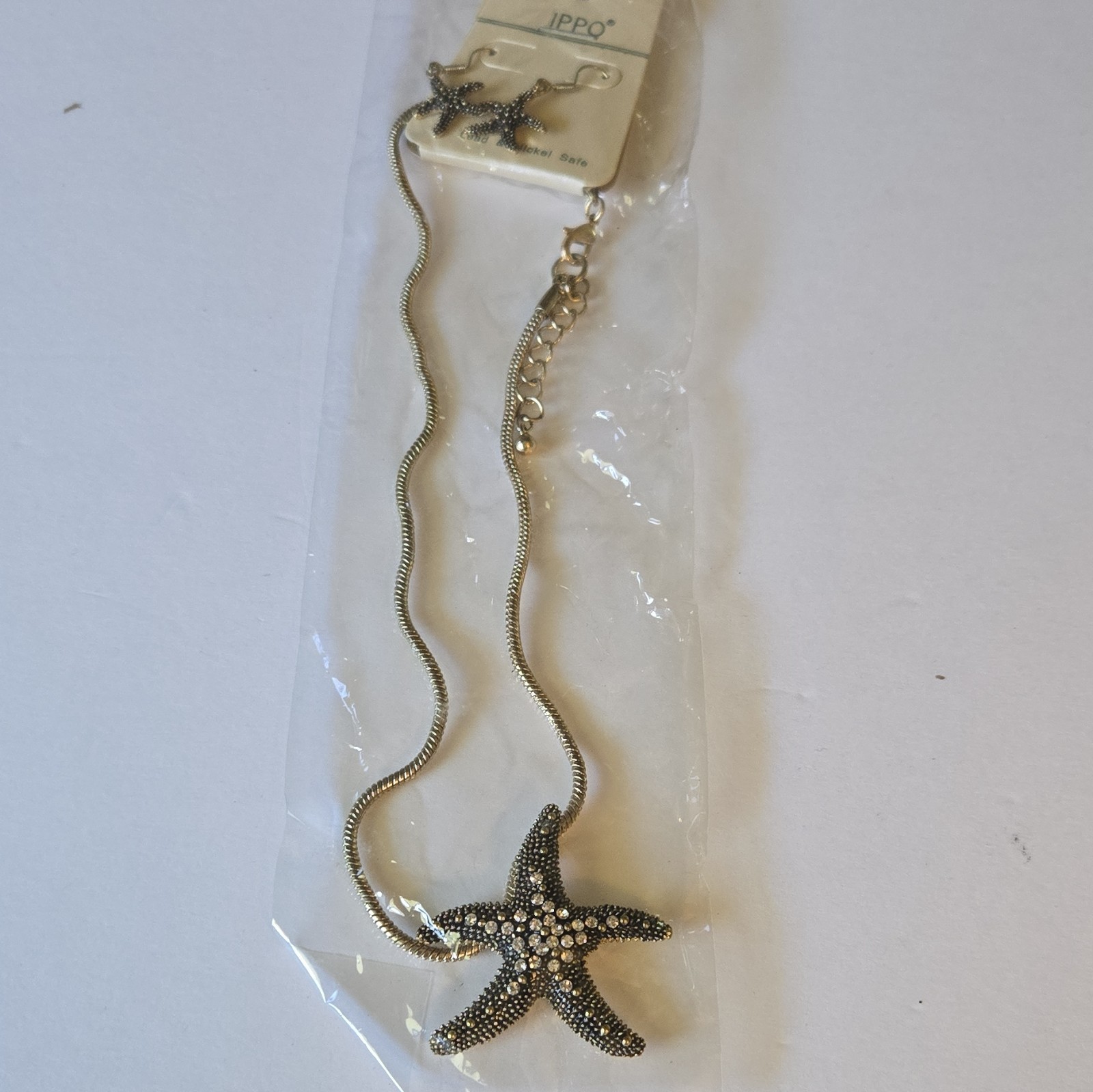 Starfish Beach Jewelry Set Necklace & Earrings, Gold With Black Tone, New