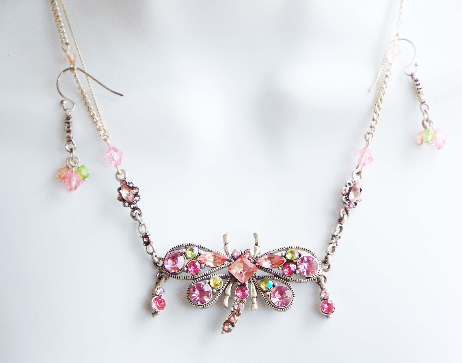 DESIGNER INSPIRED PINK GREEN MULTI CRYSTAL DRAGONFLY SILVERTONE JEWELRY SET NEW